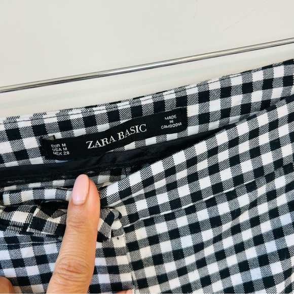 Zara Women’s Black White Gingham Ankle Cropped Pants Ruffle Trim Size M - Picture 7 of 14